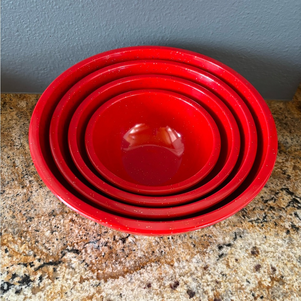 Crate&Barrel NWT red sparkle set of 4 melamine mixing bowls